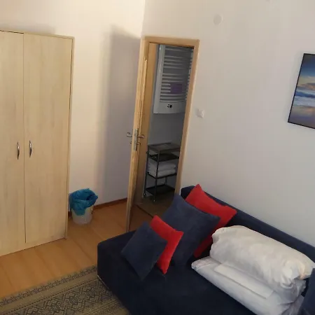 Privatunterkunft Komandor *